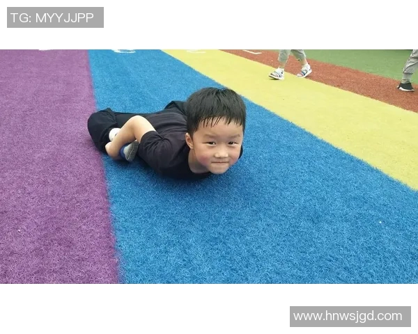 足球明星享受脚底按摩的独特瞬间与放松时刻分享