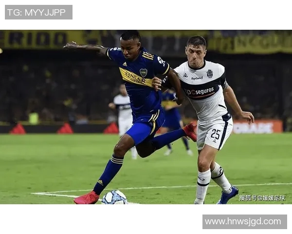 足球明星门多萨的传奇之路与辉煌成就全景回顾