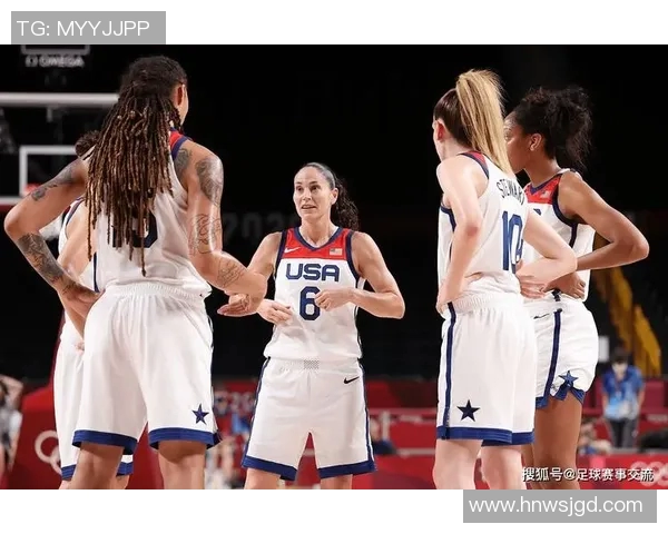 足球明星与街头篮球的完美碰撞女神风采尽显的精彩瞬间